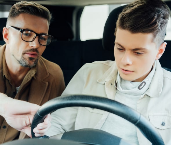 How to Choose a Safe Car for a Teen Driver