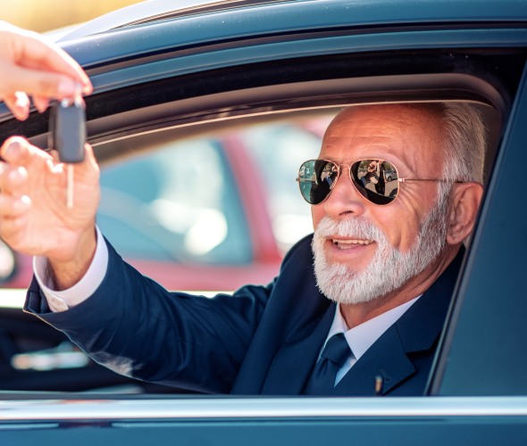 How to Buy the Right Car for Senior Drivers