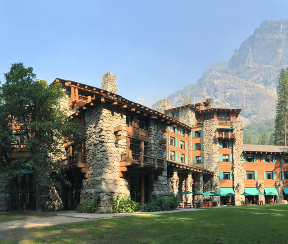 Ahwahnee Hotel at Yosemite National Park on a clear day.