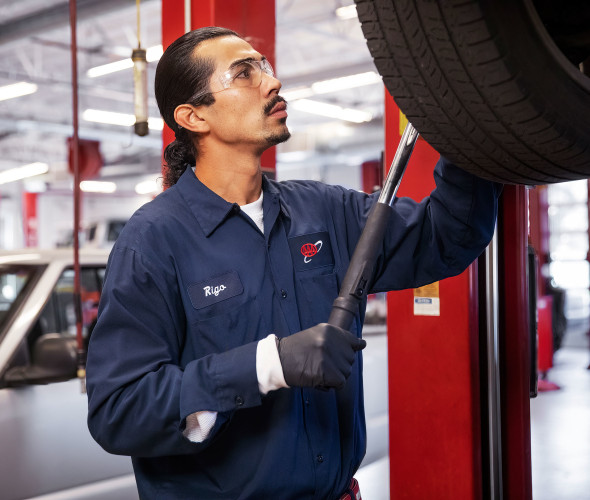 Does Your Car Need an Alignment or Tire Balance? 