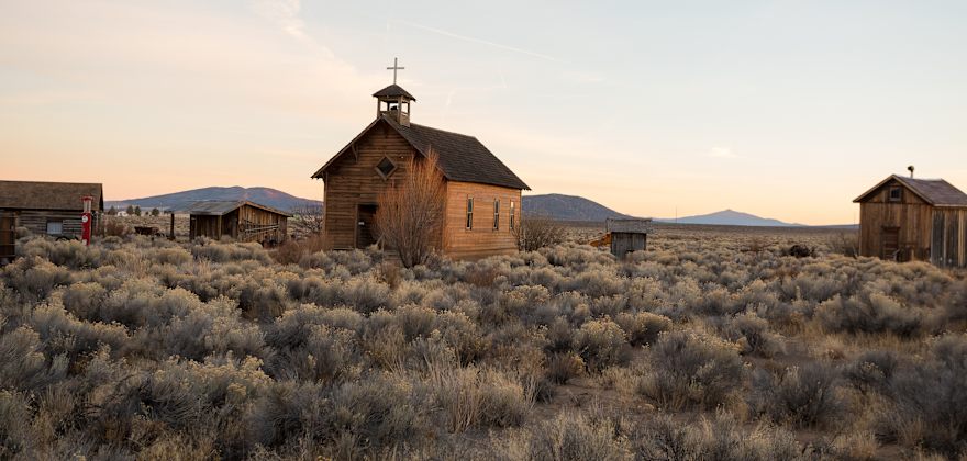 Fort Rock: Oregon&#x27;s Outback