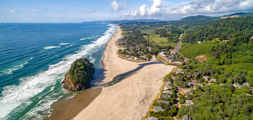 10 Charming Coastal Towns in the West