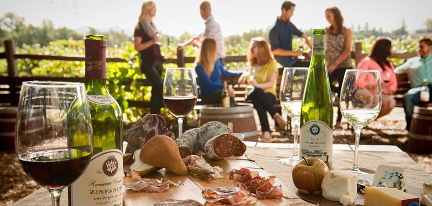Best Wineries for a Fall Picnic in Napa and Sonoma