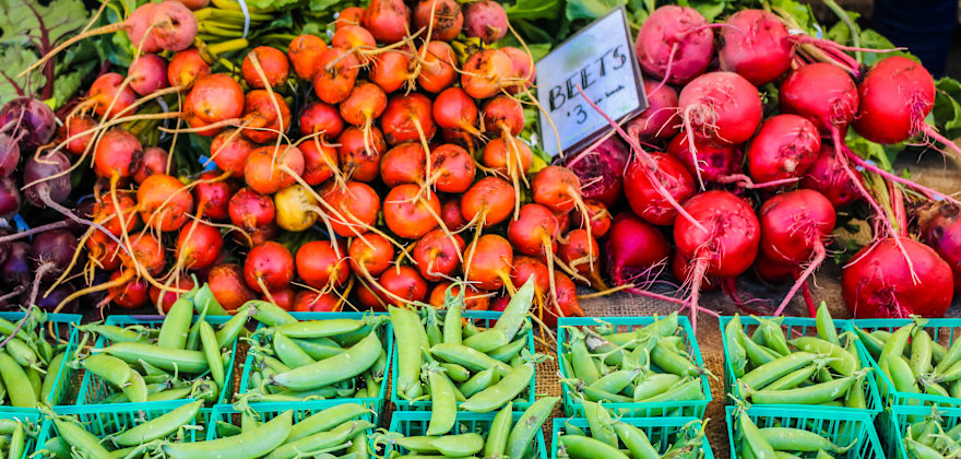 Beans and beets at a farmers' market.