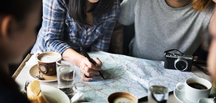 How to Plan the Perfect Road Trip With Friends
