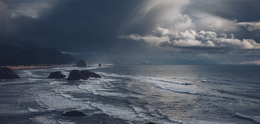 Storm Watching on the Oregon Coast
