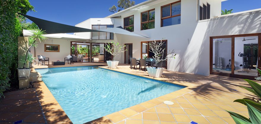 8 Tips to Make Your Pool More Efficient