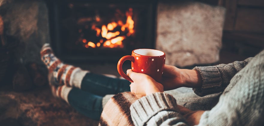 8 Tips to Stay Warm and Save Energy This Winter