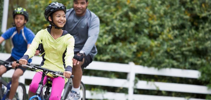 How to Safely Bike on the Road