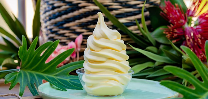 12 Best Snacks at Disneyland