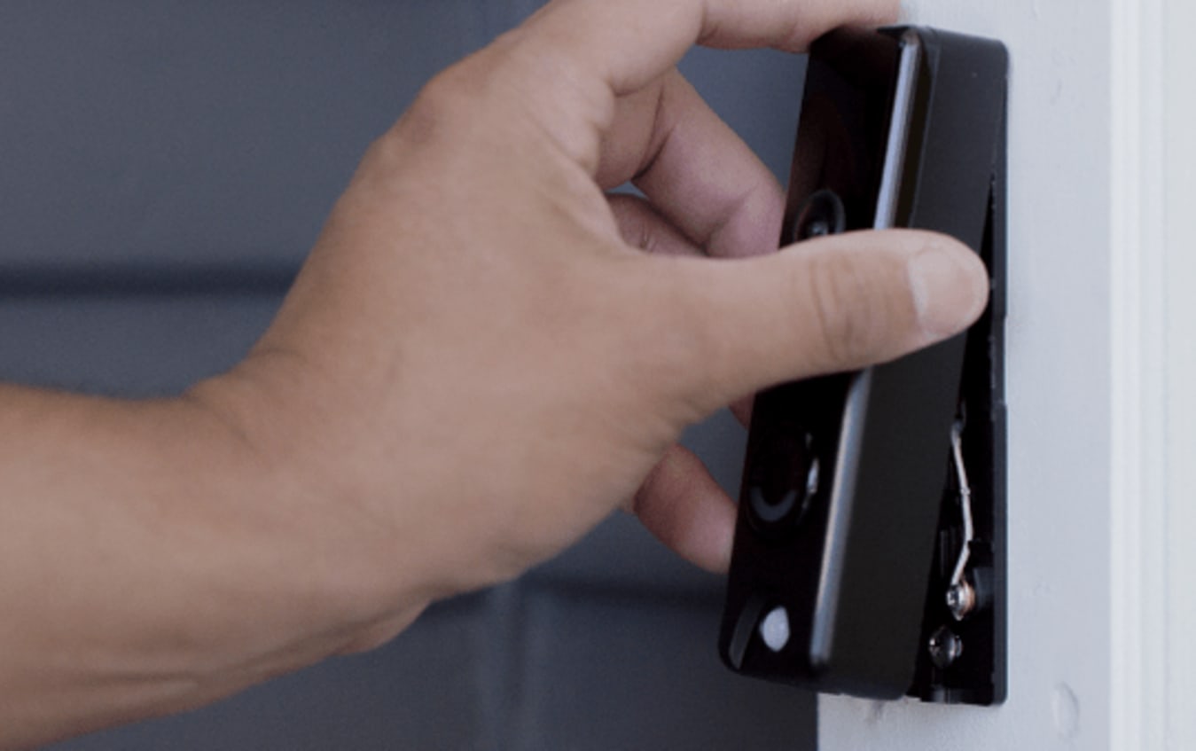 doorbell-install-attaching-cover