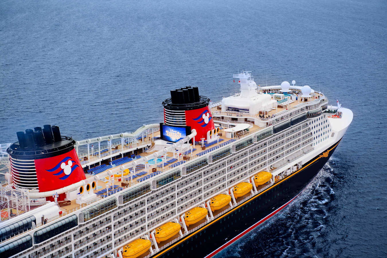 disney cruise line ship