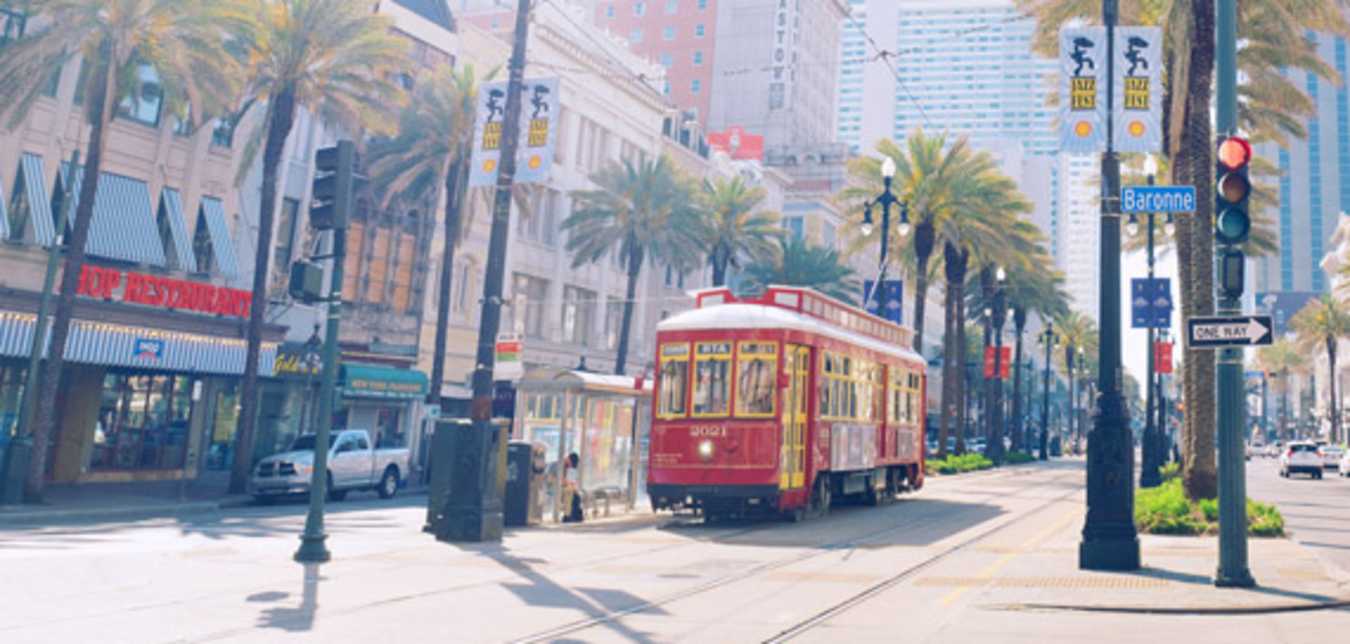 streetcar in new orleans