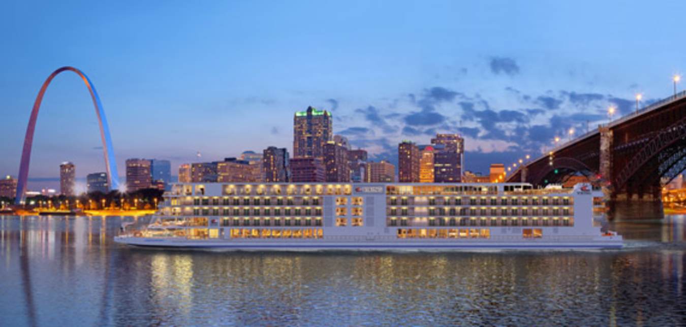 viking mississippi in st louis with arch in background