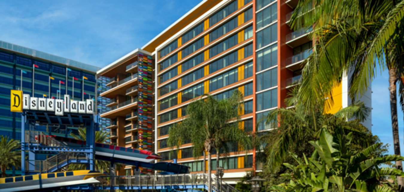 exterior of the villas at disneyland hotel