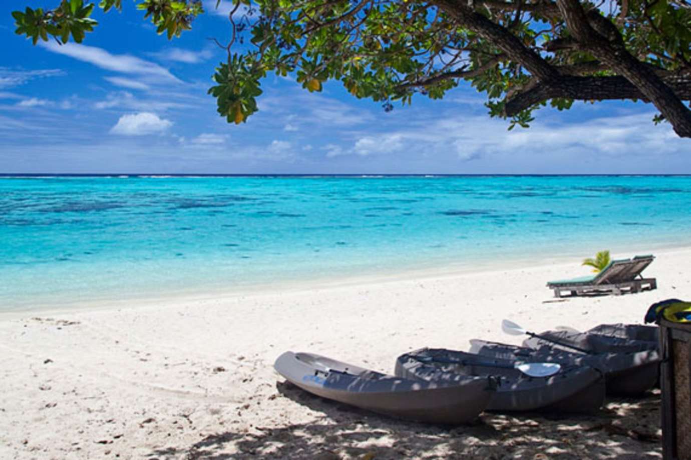 beach at pacific resort aitutaki