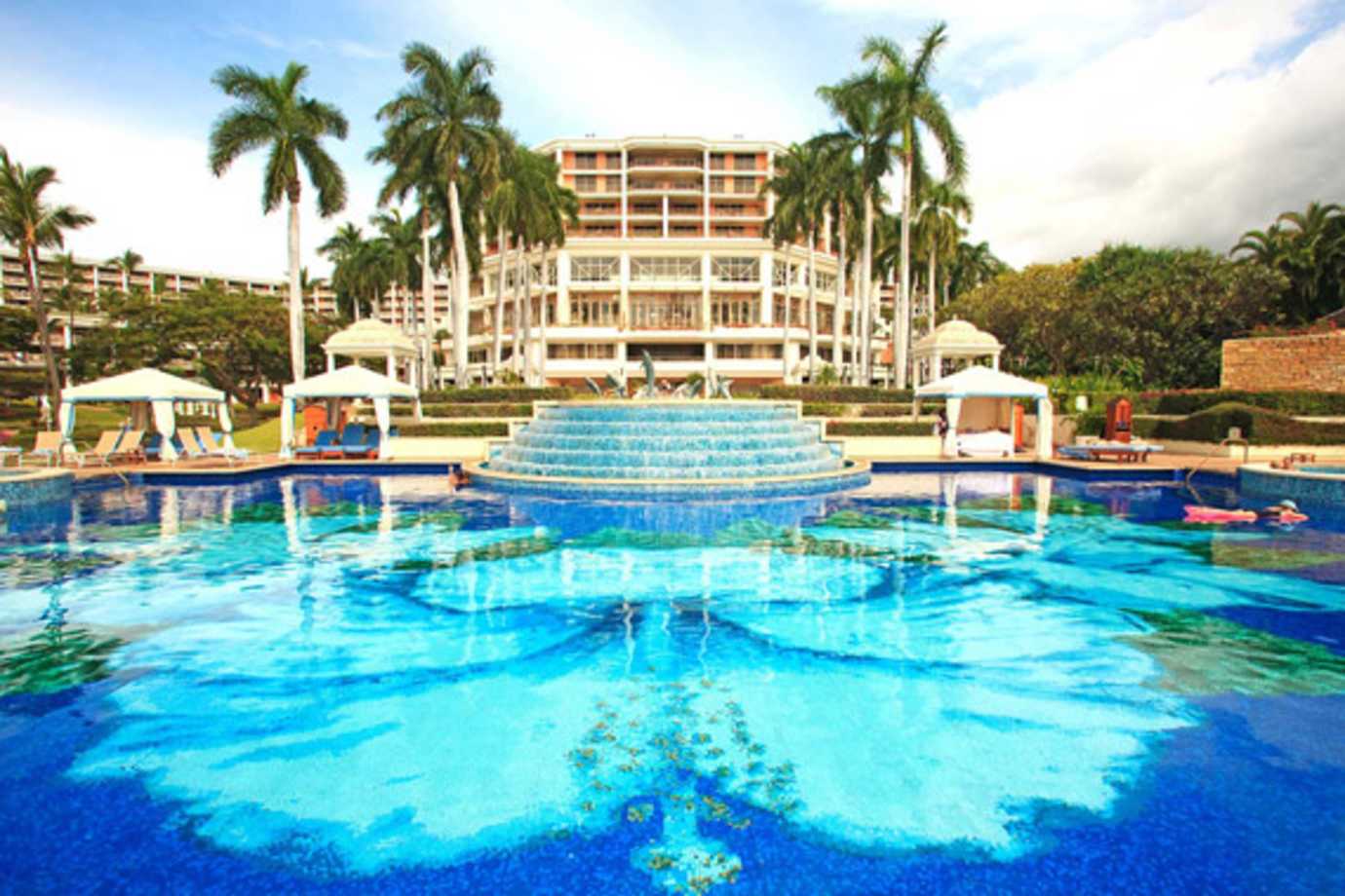 grand wailea resort adults only pool