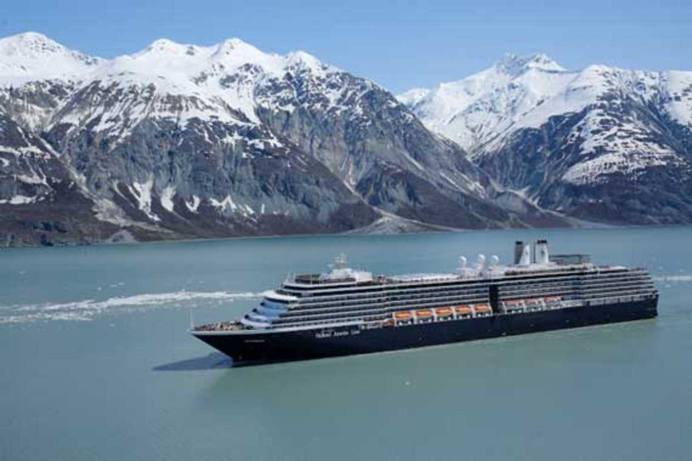 holland america cruise ship in alaska