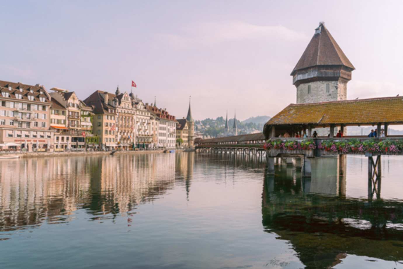 visit switzerland to see chapel bridge in lucerne