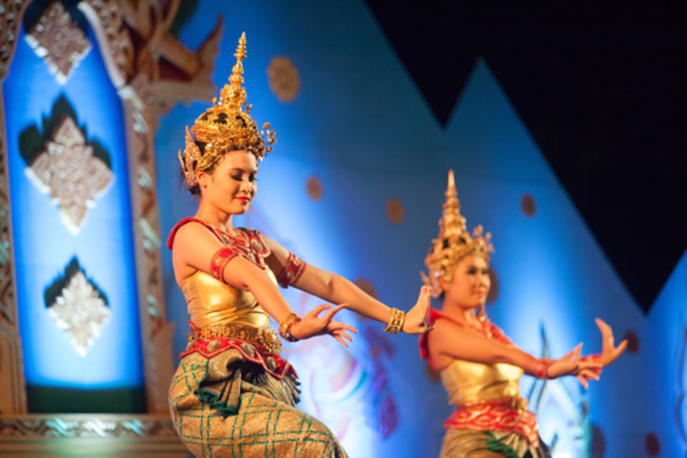 azamara cruises feature local performances in locations like bangkok