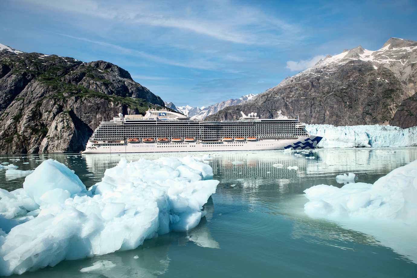 princess cruise ship in glacier bay