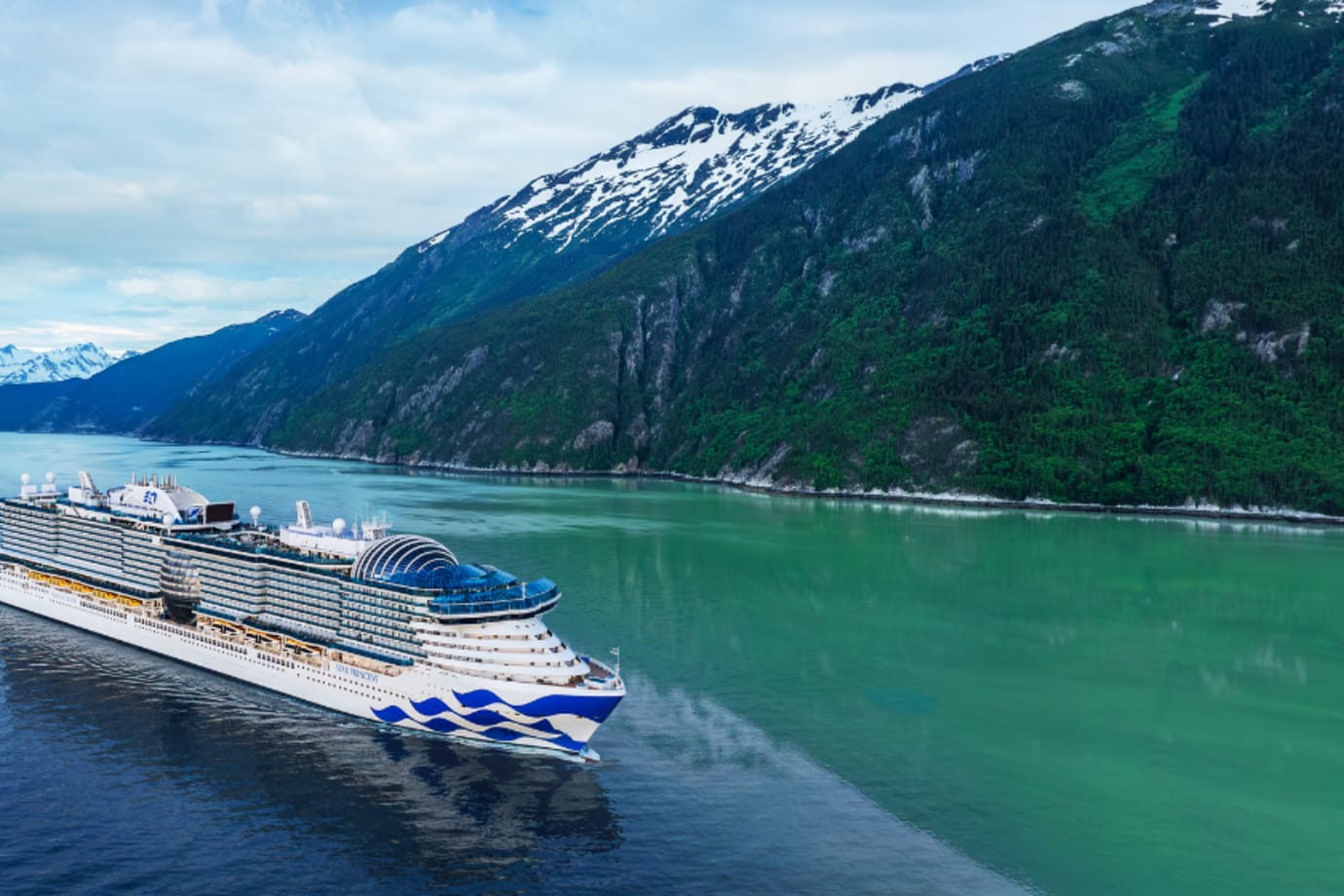 princess cruise ship at sea