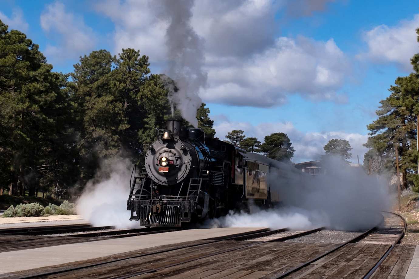 grand canyon railway steam engine