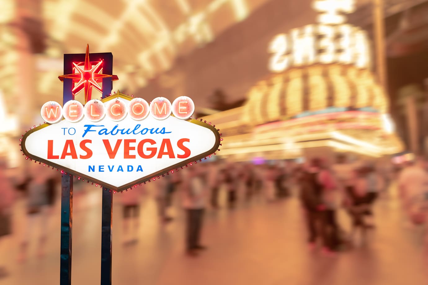welcome to fabulous las vegas sign