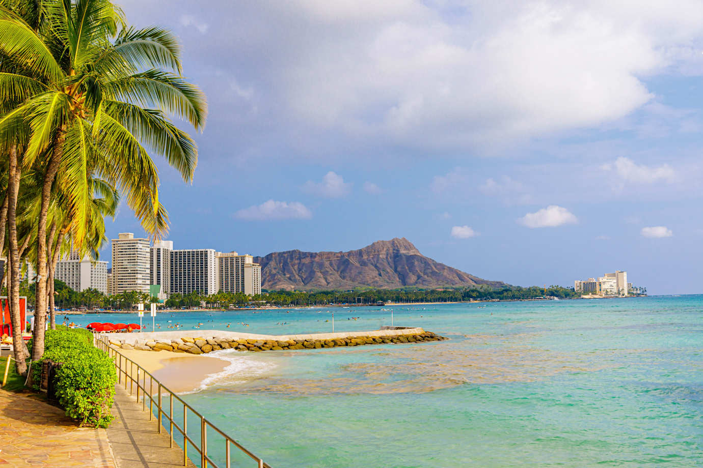 pacific ocean and diamond head in hawaii
