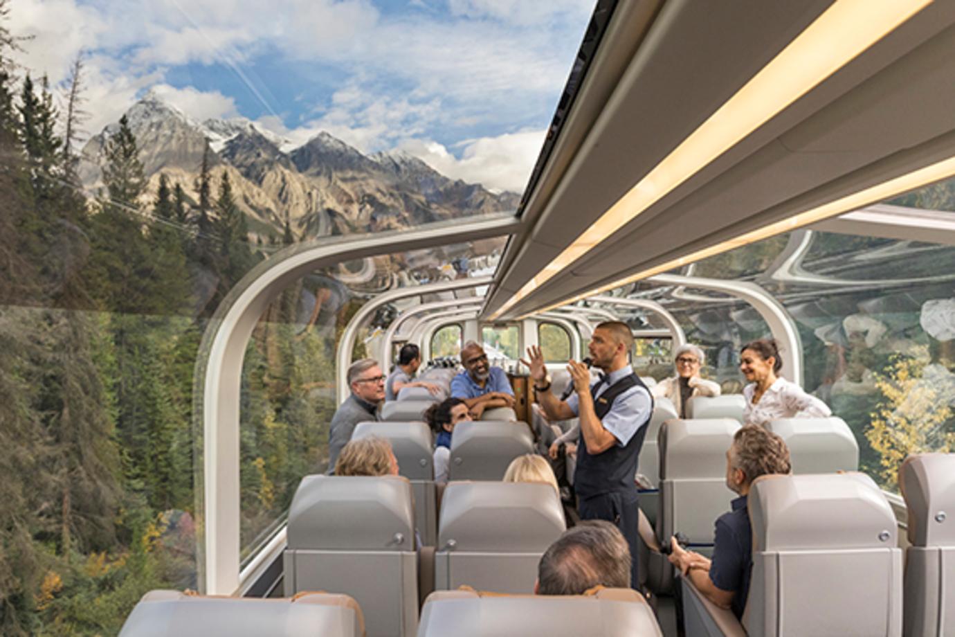 rocky mountaineer onboard gold leaf service