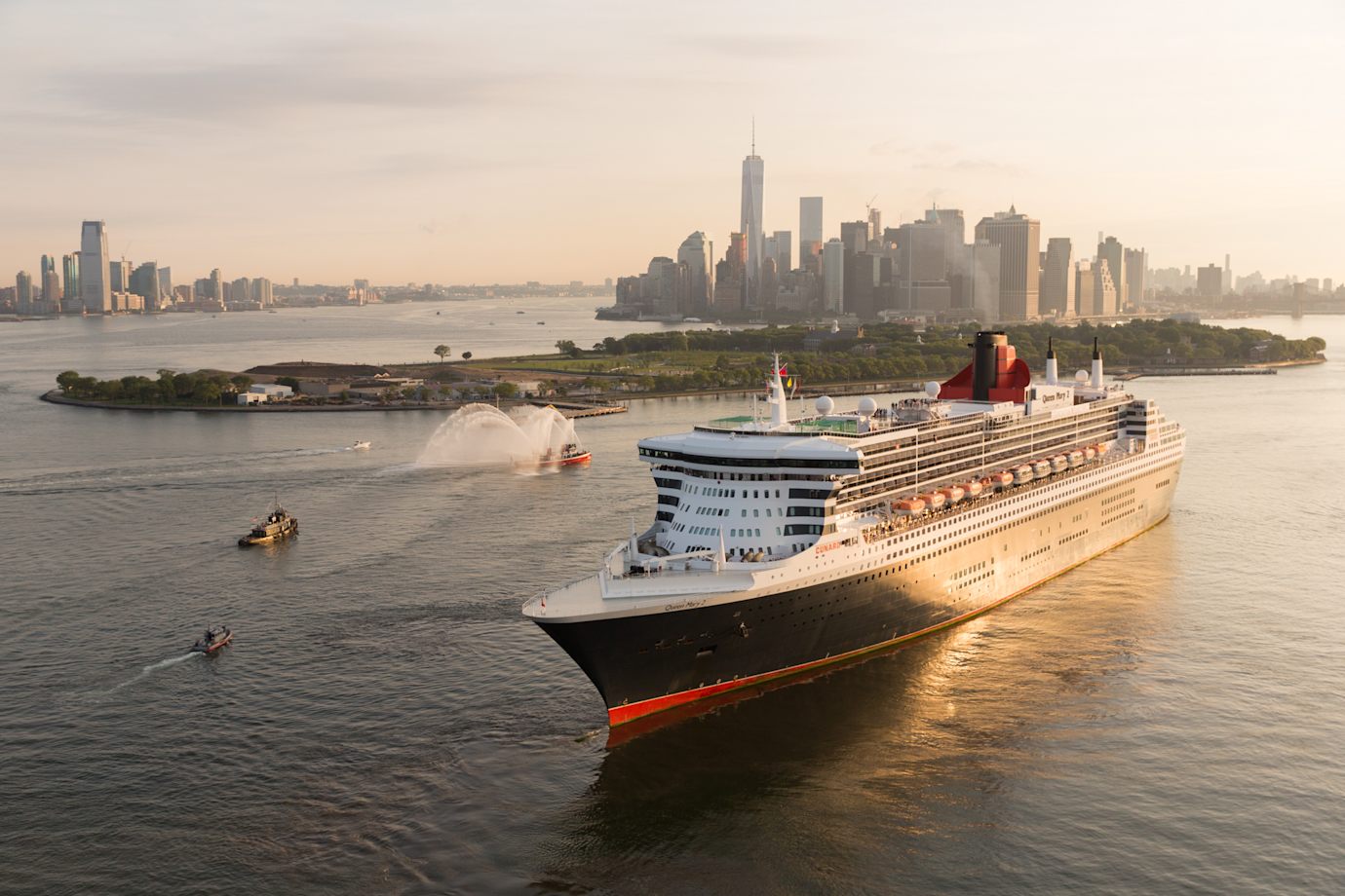 Cunard's Queen Mary 2 cruise ship leaving New York City.