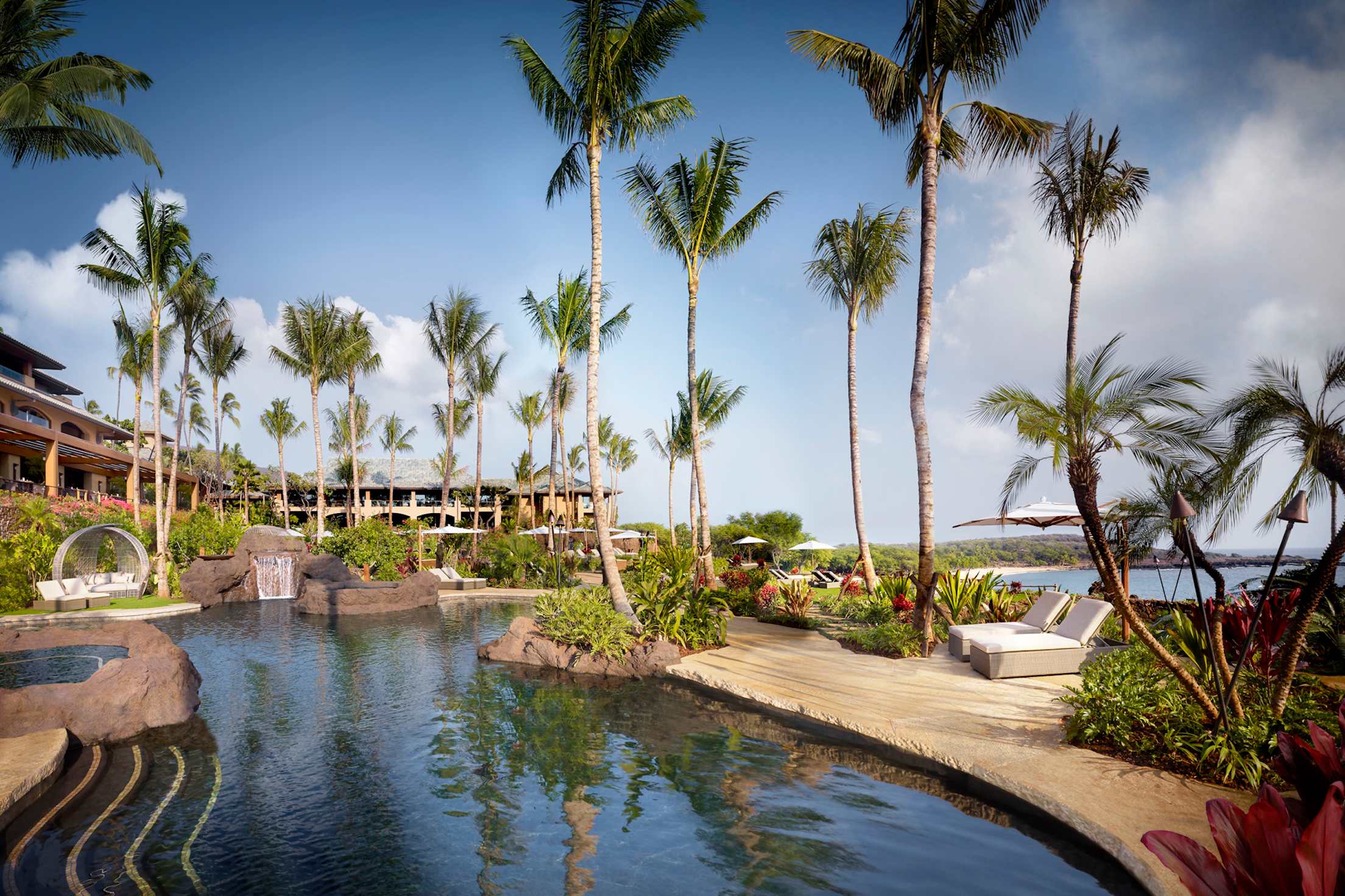 the pool at the Four Seasons Resort Lanai, picture