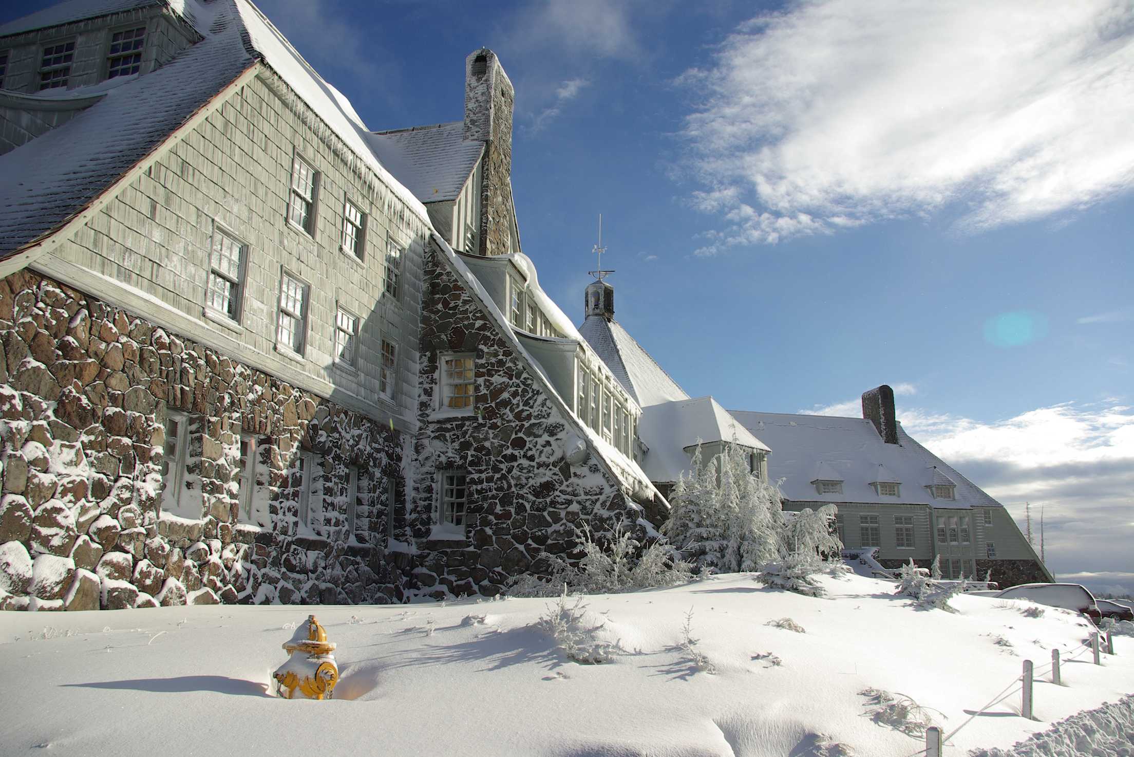 Mount Hood Timberline Lodge in winter, picture