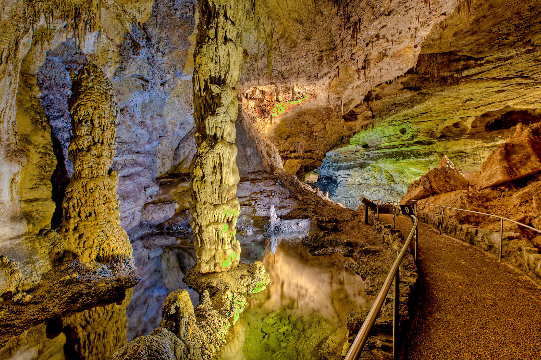 Inside Carlsbad Caverns National Park, New Mexico.