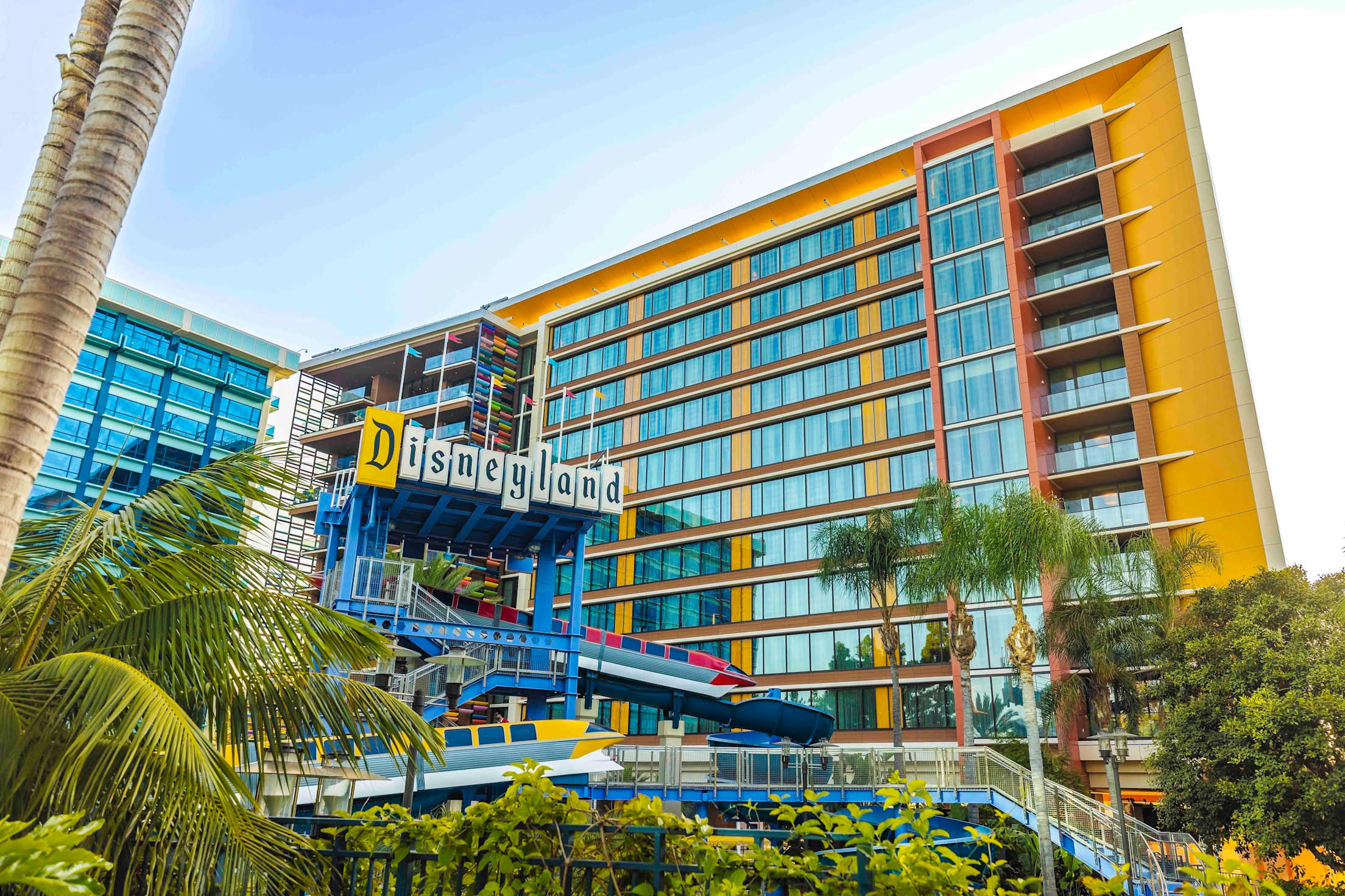 The sign and exterior of the recently updated Villas at Disneyland Hotel.