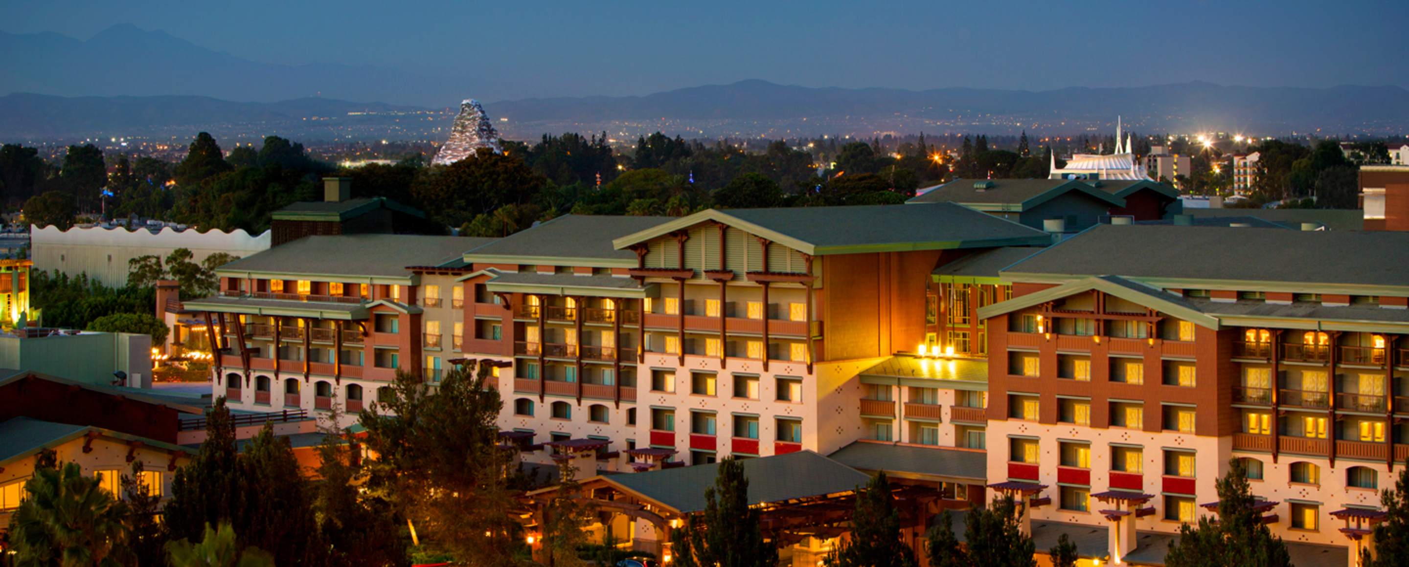 exterior of grand californian hotel at disneyland resort