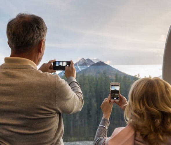 rocky mountaineer glass dome car