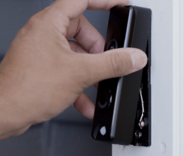 doorbell-install-attaching-cover