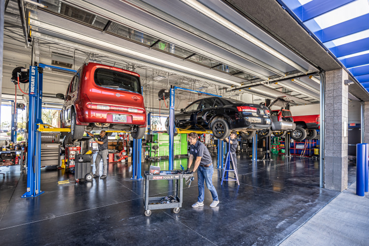 Electric Lorry Battery Recycling: How Fixing Shops Are Driving Sustainability thumbnail