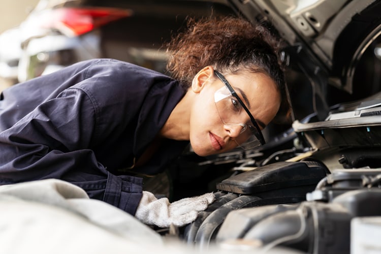 The Significance of Monitoring and Keeping Your Car's Fluids thumbnail