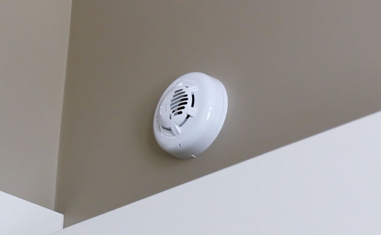 Smoke detector on wall