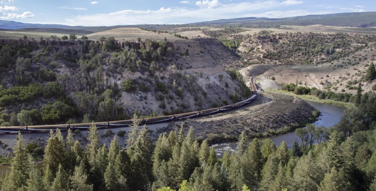 rocky mountaineer train on rockies to red rocks route