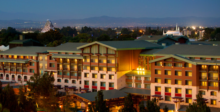exterior of grand californian hotel at disneyland resort