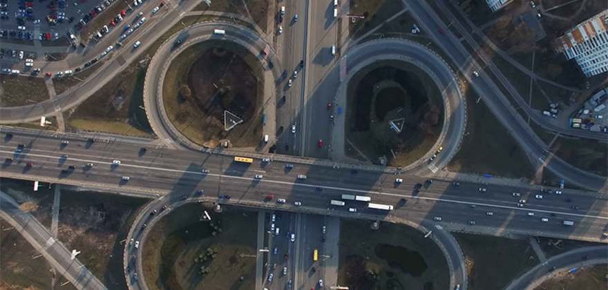 a california freeway arterial, as seen in a AAA video
