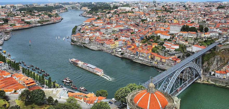 amawaterways ship in porto