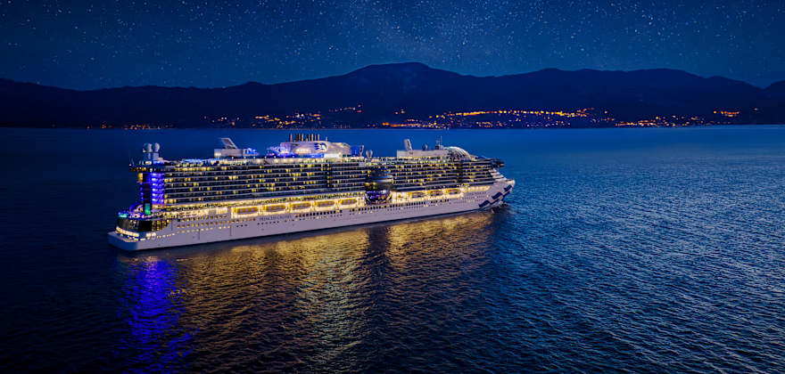 princess cruise ship at sea