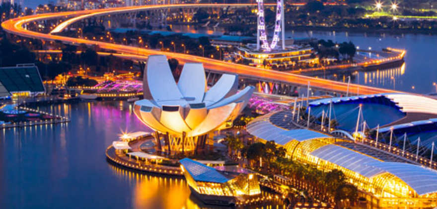 singapore skyline at night