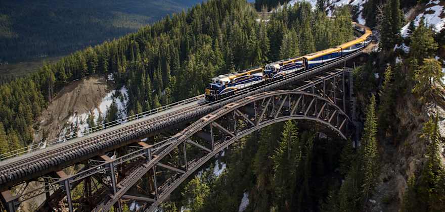 rocky mountaineer 