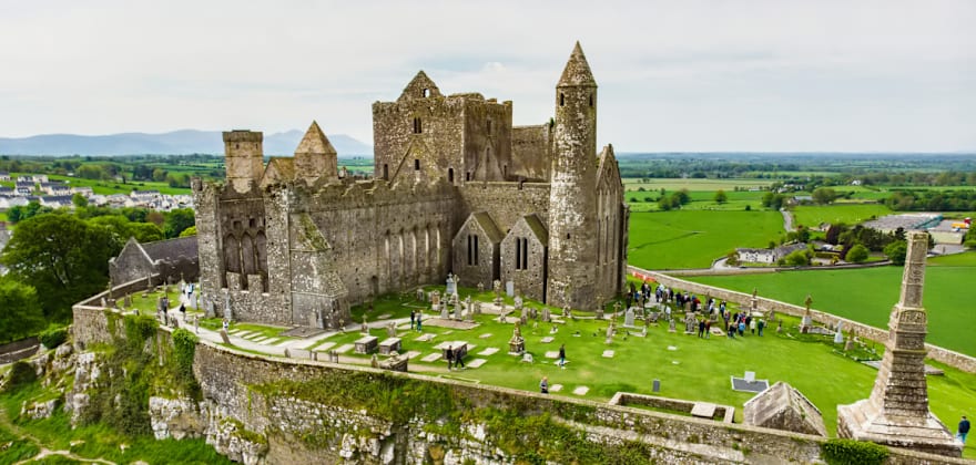 rock of cashel in ireland