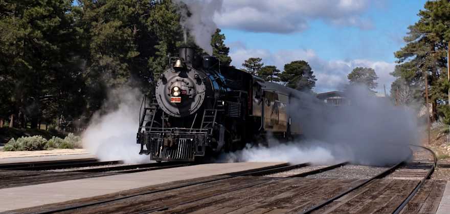 grand canyon railway steam engine